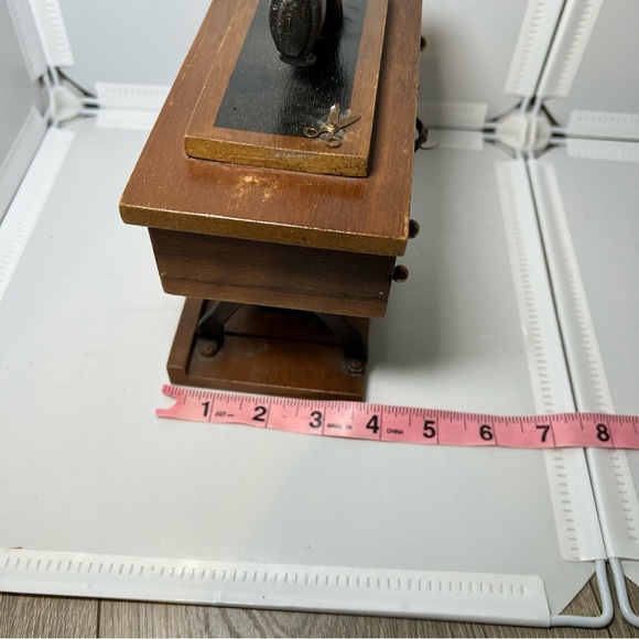 Mini Sewing Machine Music Box by George Good Corporation, Vintage Works Well - Picture 8 of 9